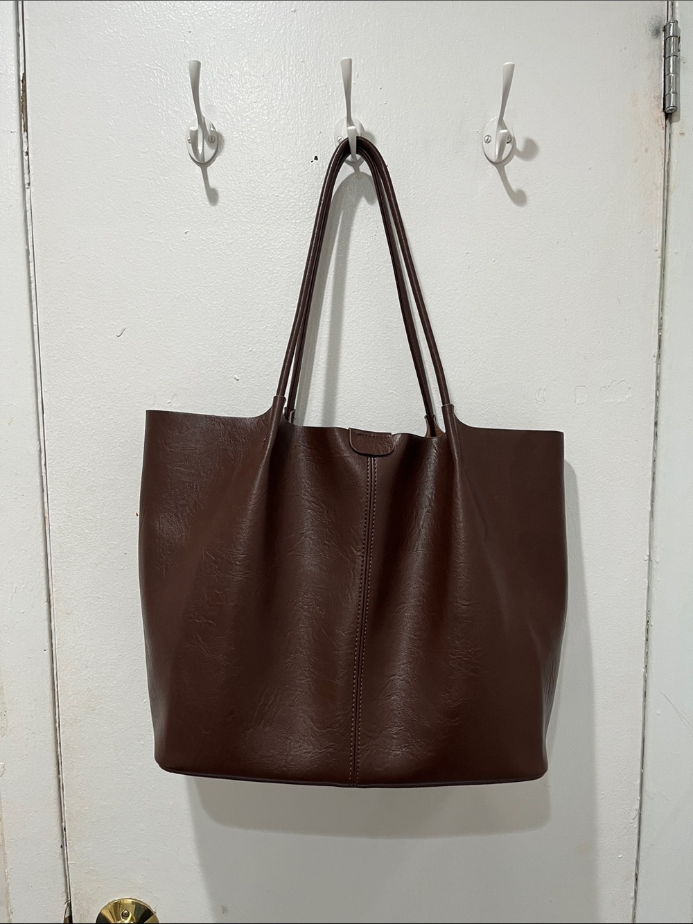 Classic Brown Faux-Leather Tote Bag with Double Straps